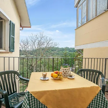 Appartamento Flora House 1 *